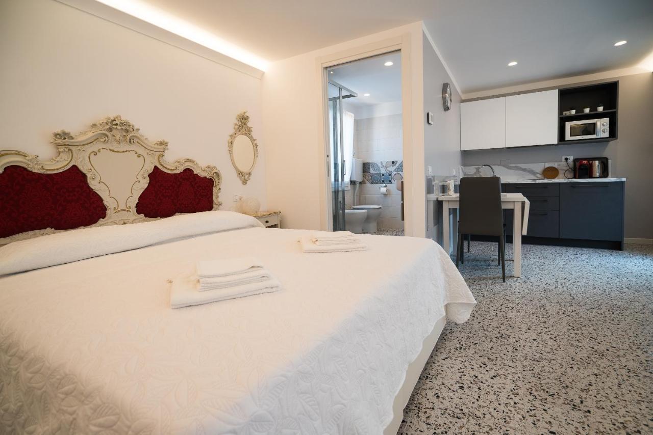 Venetian Roof View Apartment Exterior foto